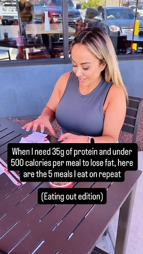 You don’t have to give up eating out to drop stubborn belly fat. Most people think they need to meal prep every single thing or avoid restaurants completely. But I’ve cracked the code on exactly what to order when I’m out that keeps me full for hours while staying under 500 calories and hitting my 35g protein target. Here are the exact 5 meals I rotate: Chick-fil-A - 12 Count Grilled Nuggets with Kale Crunch Salad 395 calories | 42g protein Order it with zesty buffalo sauce on the side. This com