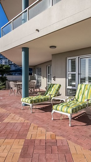 23 reactions | Blouberg, Cape Town ~ R9,499,000 • 4 Beds / 3 Baths...