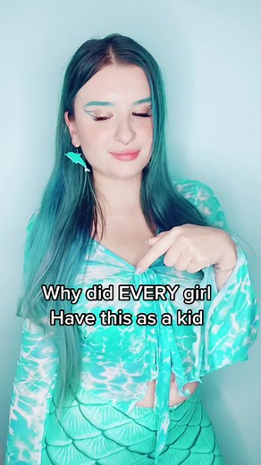 Did you have one too? #mermaid #mermaids #nostalgia #nostalgictoys #y2k #tropical #tropicalcore #2000sthrowbacks #90saesthetic #h2ojustaddwater #makomermaids #dolphins #ocean #oceanlover #beachy #mermaidaesthetic