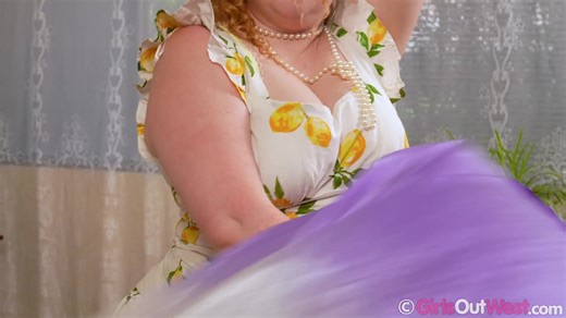 GirlsOutWest - Lizzy