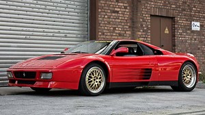 348 ou F355 ? Cette Ferrari est les deux à la fois !