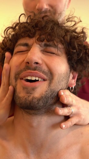 "Mamma Mia" after his Neck CRACKED! #chiropractic #crack #fyp