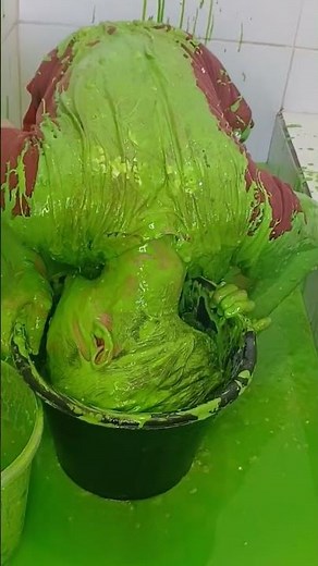 head dunk #slime #wethair #messyhair