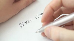 Hand Filling Form Yes No Checkboxes स्टॉक फ़ुटेज वीडियो (100% रॉयल्टी-फ़्री) 18908726 | Shutterstock