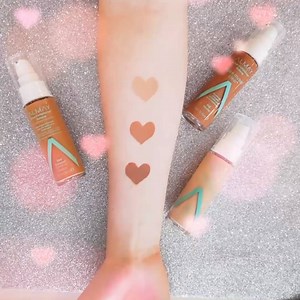 Texturas, formas y tonos que enamoran Nuestra Clear Complexion™ Makeup, es perfecta para pieles sensibles, pieles con acné y diferentes problemas dermatológicos. ¡Pruébala ya! | Almay Latinoamerica | Facebook