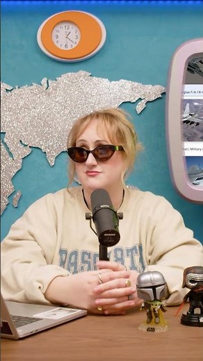 FUGITIVE ALERT 🚨 If you see Santa in Broski Nation Airspace, please contact authorities immediately.