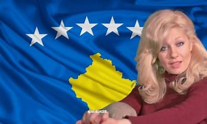Këngëtarja turke këndon këngën “Oj Kosovë oj nana ime”