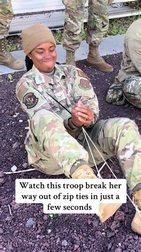 Incredible Military Escape Skills: A Badass Female Troop