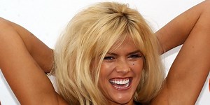 Anna Nicole Smith Landed Her First Modeling Gig By Mailing Playboy Her Photos