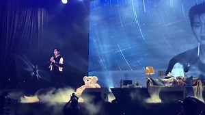 "Sudden Shower" in Singapore 💙✨️ #BYEONWOOSEOKinSG | NJ Lee