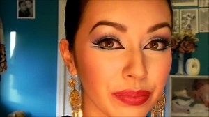 4.5K views · 169 reactions | Maquillaje en turquesa, fiusa y amarillo. #Luna | Unidos por el Folklor. | Facebook