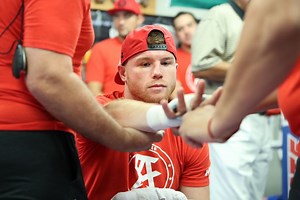 Canelo & Trainers Very Complimentary Of Liam Smith - Boxing News 24