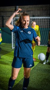 24K views | Da wusste @liawaelti noch nicht, dass sie heute den Championsleage-Sieg zu ihren grössten sportlichen Erfolgen zählen kann - nochmals herzliche Gratulation!  ------------- Elle ne savait pas encore, ce jour-là, qu’elle pourrait un jour compter une victoire en Ligue des champions parmi ses plus grands succès sportifs – encore toutes nos félicitations à @liawaelti !  #emmi #emmienergymilk #rapidfire #football | Emmi ENERGY MILK | Facebook