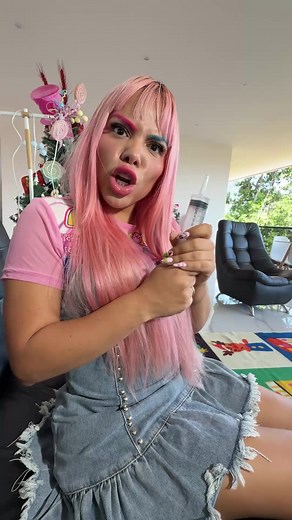 La Valiente Señorita Influencer y Sus Diversiones