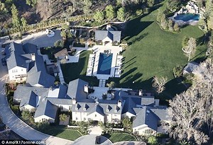 Kanye Que Data Kim Kardashian House Interior