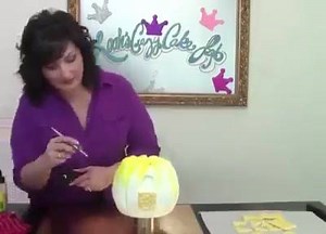 Cinderella Cake Idea @ http://girlypictorials.com/ | Girly Pictorials