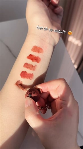 The key to luscious lips that keep their glow? Taking our teddy gloss on the go! 💋🧸🔑 🔎 17894306 #SHEIN #SHEINforAll #SHEINstyle #fashion #chic #saveinstyle | SHEIN Australia