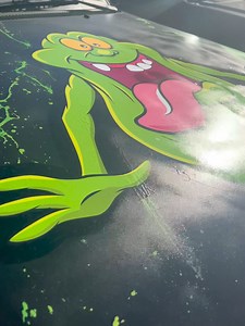 18 reactions | Ghost hunting with the Slimmer Truck We don’t own the rights of the music  | Laredo Paranormal Research Society | Facebook