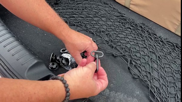 2 Truck Bed Extender, SUV Trunk Organizer Cargo Net Set, Universal Elastic mesh Trunk Bag Interior Accessory Storage Large Double-Layer net and Three-Pocket net with Hooks