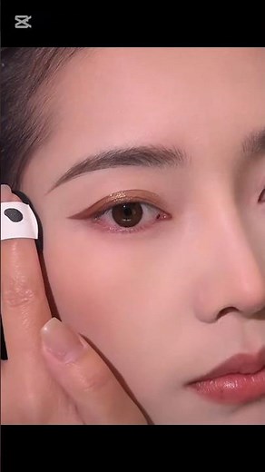 This Eye Makeup Tutorial Is So Easy! Perfect for Beginners 👁️✨#eyemakeup #eyemakeuptutorial #shorts