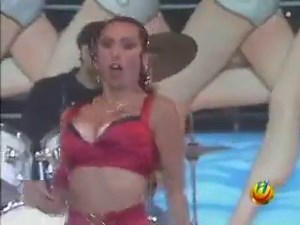 braless singer sabrina salerno