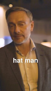 Hey Sachsen, hey Thüringen! 👋 Morgen, am Sonntag, öffnen Eure Wahllokale! 🗳️ Wir, die Freien Demokraten, stehen für 👉 bürgerliche Freiheit 👉 Respekt vor Leistung und Eigentum 👉 weniger Bürokratie Deshalb: Mit allen Stimmen für die Freien Demokraten. 💪 | FDP