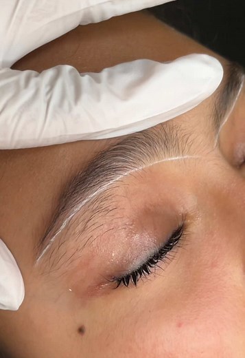 Brow Mapping & Shaping Tips for Better Wax Placement