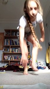 How to do the splits???➰➰❤️