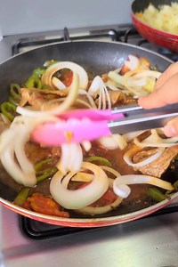 Hoy preparé Bistec de res a lo Salvadoreño | Karen Cocina Salvadoreña