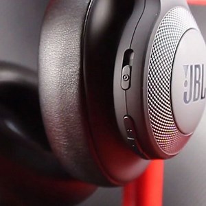 JBL E65BTNC — ОБЗОР