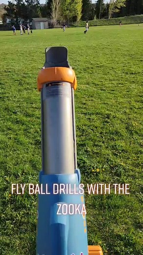 Mejora tus prácticas con la máquina de lanzamiento de fly balls