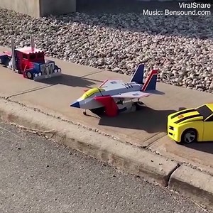 Meet the tiniest Transformers!❤️ | Daily Mail Moms