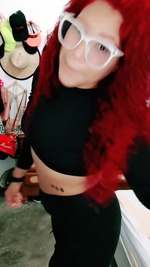 #peliroja #peliroja sígueme en insta Valentina_afs