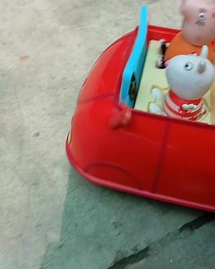 Peppa characters & musical car 1800rs | Preloved Toys Pakistan