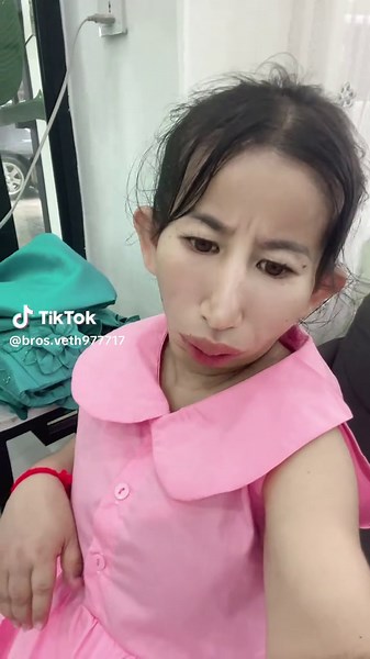 Bros Veth កូននាក់ខេត្តកំពុងចាម នៅលើ TikTok