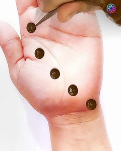 Very easy Dot mehndi design #mehndi #design #easyhenna #mahandi #flower #flowermehndi | Mehndi World