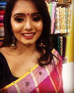 #linensaree #blouse #kungumam #fashionshoot #creative #suntv #srithika #Mabia @vincent_paul_a @suntvtamil @hey_shaluma_here @mabia_mb for more collections what’s app 919597237968 | Mabia Boutique