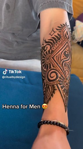 Unique and Masculine Henna Designs for Men