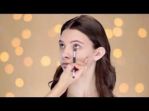 Here's How to Master the Doe-Eyed Look