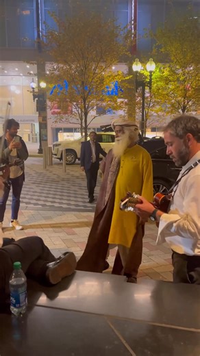 Busking in Boston with Sadhguru #sadhguru #boston | Sadhguru