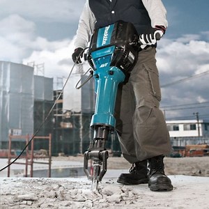 MAKITA UDARNI ČEKIČ HM1812 2000W 72,8J/31,1KG