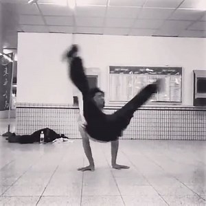 1.8K views · 31 reactions | Bboy Manner  #凹 #bboy #flare #freestreet #bboymanner #practice #knudbboy #favorite #dreamrunnerz | Bboyizm | Facebook