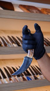 18 reactions |  Você já conhecia Faca Karambit? Ela surgiu na...