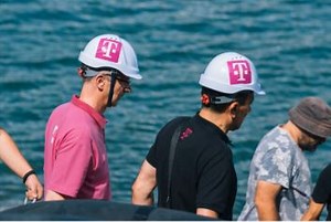 Telekomi instaloi kabllon e parë optike nënujore në Maqedoni - Alsat