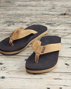 SLIDES OR FLIP FLOPS? WHY NOT BOTH? With a variety of Brands available in assorted colours and styles, you’re sure to find the perfect pair for your weekend vibe at Kingsmead Shoes. 🏖️ 🕶️ | Southcoast Mall