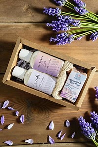Lavender Skincare Gift Box, Rose Clay Soap, Floral Scented Lotion, Small Skincare Gift - Etsy Canada