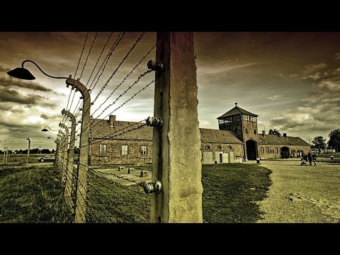 AUSCHWITZ * photo slideshow