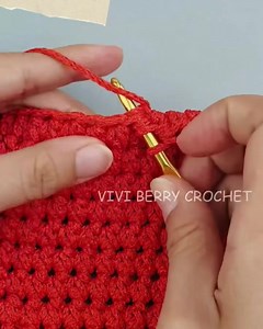 5.8K views · 132 reactions | Häkelmuster #Häkelblog folge @häkelblog Video by @viviberrycrochet #Häkeln #Häkelmuster #Häkelanleitung #häkelnmachtglücklich #häkelnmachtsüchtig #häkelnmachtsüchtig #häkel #häkelnistmeinyoga #häkelanleitung #häkelnfürsbaby #crochet #crochetersofinstagram #crochetlove #crochetaddict #häkelblog #häkelanleitung #vikra #patterns #häkeldecke #häkeltuch #häkelmuster | Häkel-Blog ''Täglich neue Anleitungen'' | Facebook