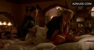 Sadie Frost Breasts Scene in Dracula
