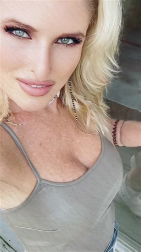 Laura Sitton on TikTok